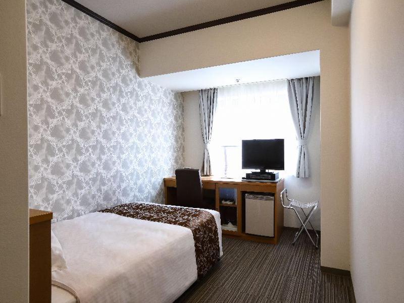 Hotel Hiroshima Garden Palace Esterno foto