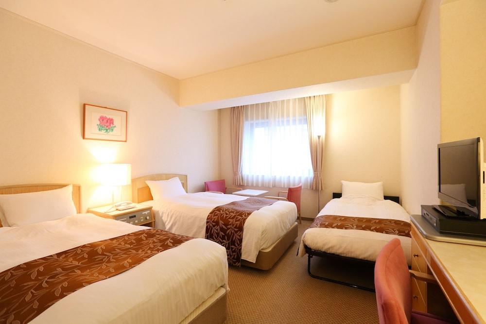 Hotel Hiroshima Garden Palace Esterno foto