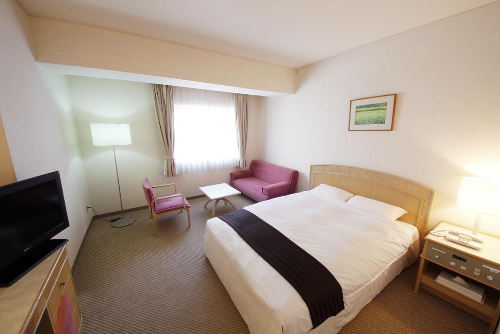Hotel Hiroshima Garden Palace Esterno foto